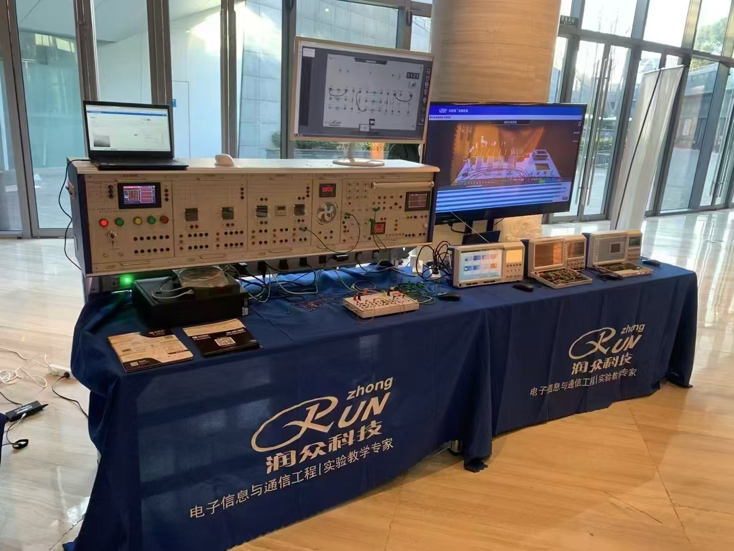 全國(guó)高校電工電子基礎(chǔ)教學(xué)論壇——南京潤(rùn)眾赴會(huì)交流，緊跟教學(xué)發(fā)展新風(fēng)向！